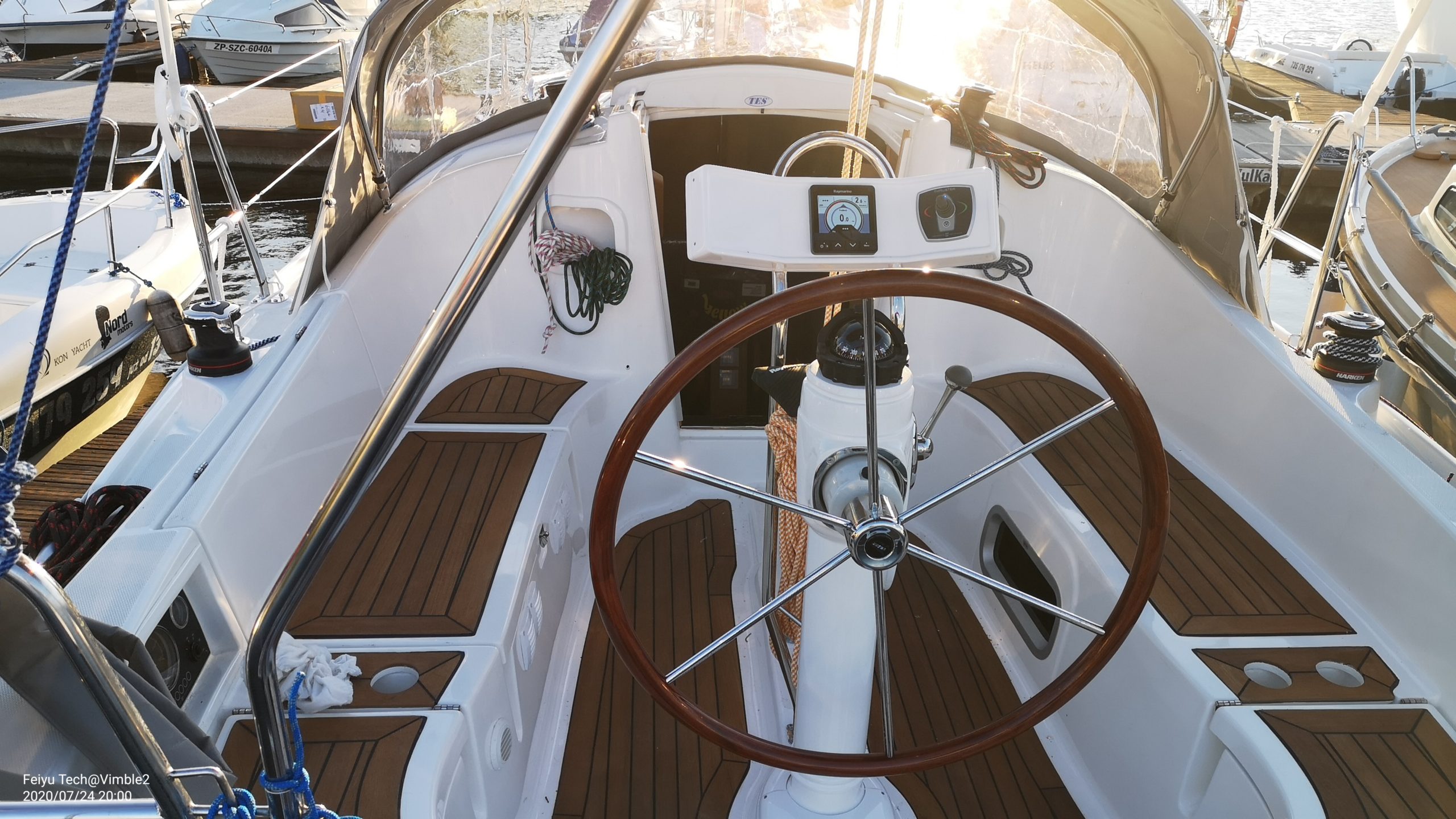 TES 28 Magnam - TES-YACHT
